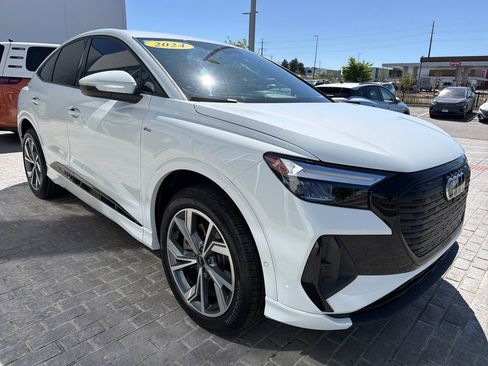 Used 2024 Audi Q4 e-tron Premium Plus w/ Premium Plus image 7