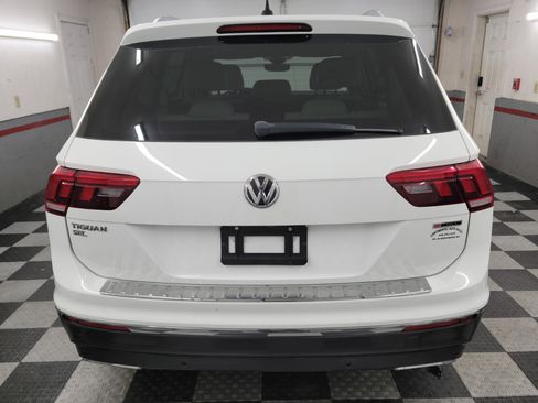 Used 2019 Volkswagen Tiguan SEL Premium w/ 3rd Row Seat Package image 4