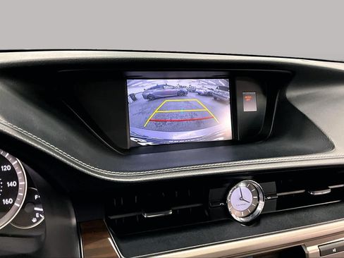 Used 2016 Lexus ES 350 w/ Navigation System Package FWD image 26