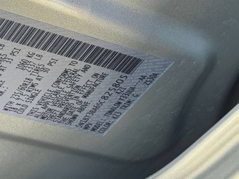 Used 2025 Nissan Rogue SV FWD image 26