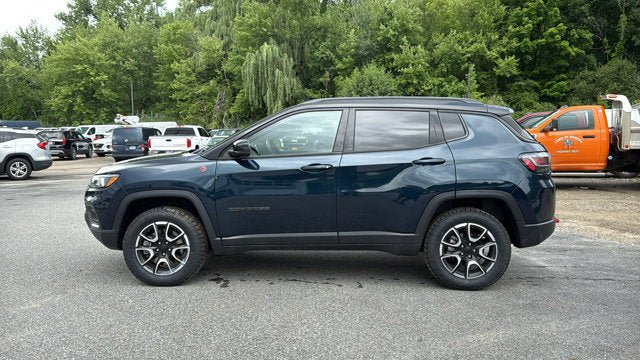 Certified 2024 Jeep Compass Trailhawk w/ Trailhawk Elite Group AWD/4WD image 4