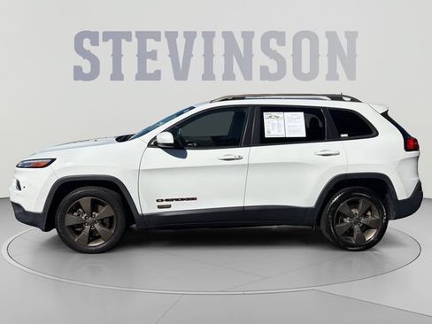 Used 2017 Jeep Cherokee 75th Anniversary FWD image 2