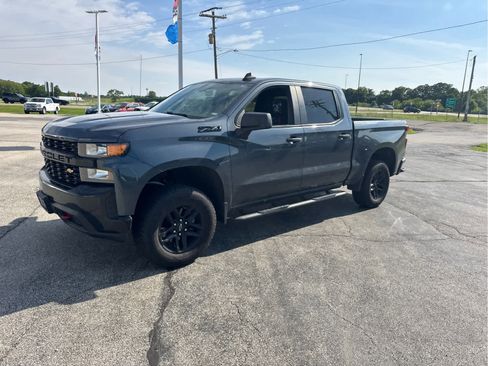 Used 2021 Chevrolet Silverado 1500 Custom Trail Boss w/ LPO, Dark Essentials Package AWD/4WD image 1