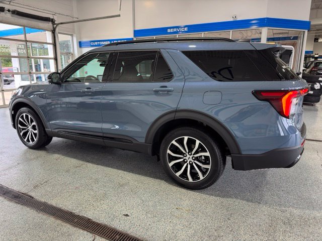 Used 2026 Ford Explorer ST-Line AWD/4WD image 5