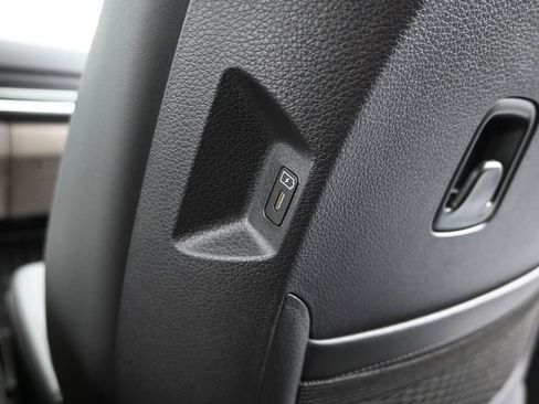 New 2026 Kia Carnival LXS image 15