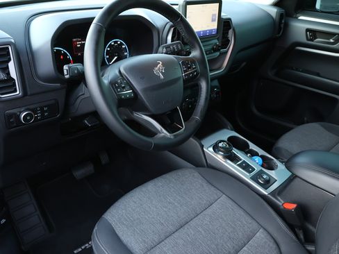 Used 2024 Ford Bronco Sport Big Bend w/ Convenience Package image 3