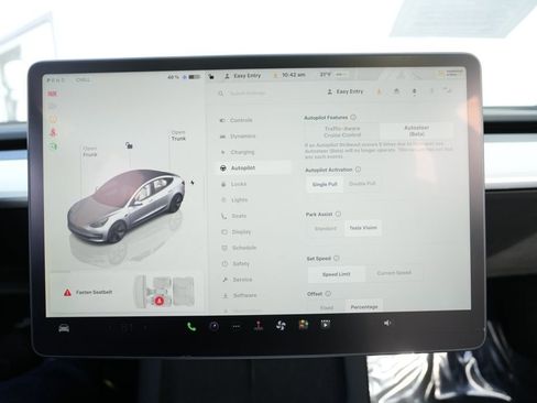 Used 2022 Tesla Model 3 Long Range image 52