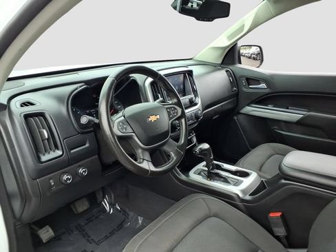 Used 2021 Chevrolet Colorado LT AWD/4WD image 10