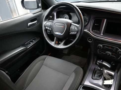 Used 2018 Dodge Charger SXT w/ Blacktop Package RWD image 24