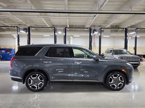 Used 2023 Hyundai Palisade Limited image 8