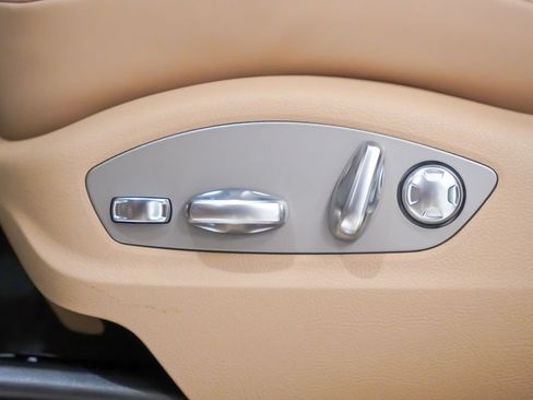 Certified 2026 Porsche Macan S AWD/4WD image 24