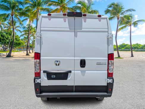 Used 2026 RAM ProMaster 2500 w/ Convenience Group FWD image 4