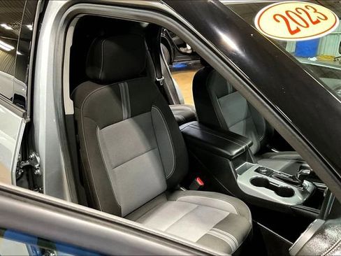 Used 2023 Chevrolet Blazer LT FWD image 27