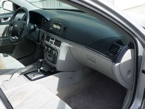 Used 2006 Hyundai Sonata LX image 32