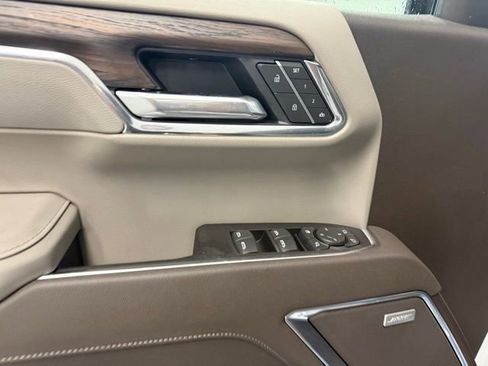 New 2026 GMC Sierra 1500 SLT w/ SLT Premium Plus Package image 14
