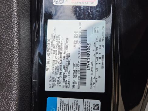 Used 2011 Ford Mustang GT Premium w/ Electronics Pkg RWD image 15