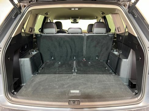 Used 2025 Volkswagen Atlas SE FWD image 22