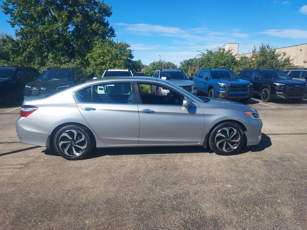 Used 2017 Honda Accord EX-L image 8