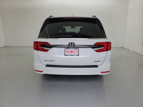 Used 2024 Honda Odyssey Touring image 6