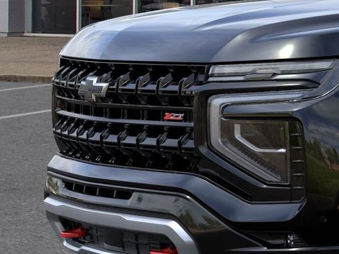 New 2026 Chevrolet Suburban Z71 w/ Z71 Off-Road Package AWD/4WD image 14