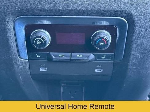 Used 2023 Chevrolet Suburban Premier image 14