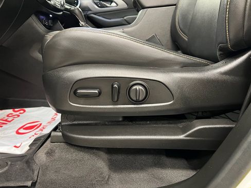 Used 2020 Chevrolet Traverse Premier w/ Redline Edition image 7