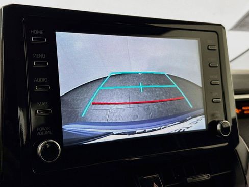 Used 2020 Toyota Corolla LE FWD image 20