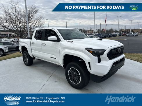 Certified 2025 Toyota Tacoma TRD Sport image 1