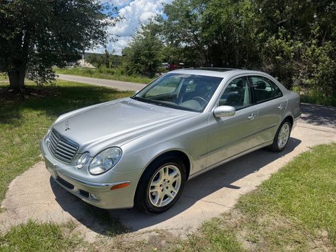 Used 2003 Mercedes-Benz E 320 Sedan image 2