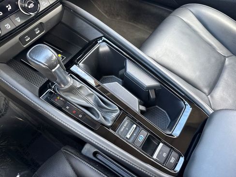 Used 2024 Honda Accord Touring image 23