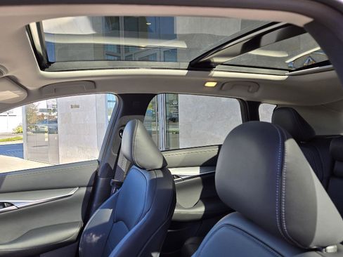 Certified 2025 INFINITI QX50 Luxe w/ Cargo Package image 6