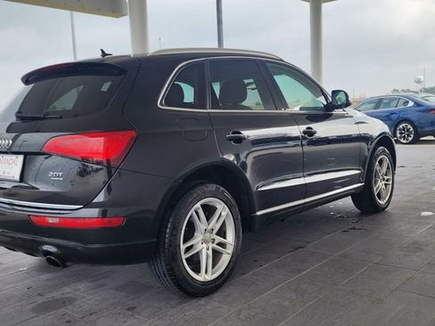 Used 2017 Audi Q5 2.0T Premium Plus w/ Technology Package image 6