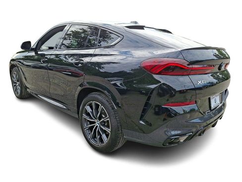 Used 2024 BMW X6 xDrive40i w/ Premium Package AWD/4WD image 4