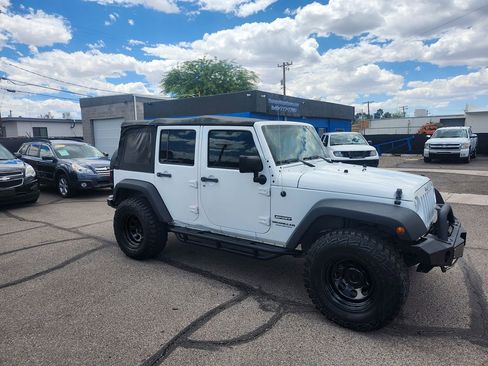 Used 2016 Jeep Wrangler Unlimited Sport AWD/4WD image 8