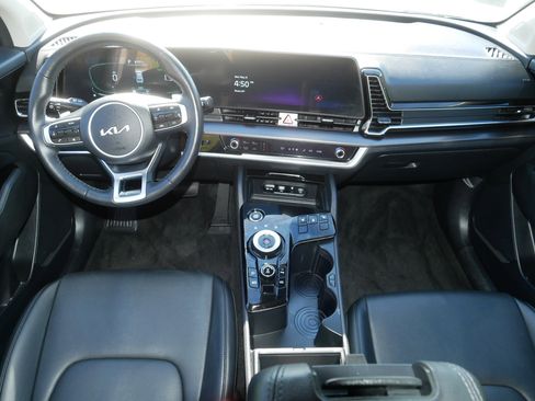 Certified 2023 Kia Sportage EX w/ EX Premium Package AWD/4WD image 10