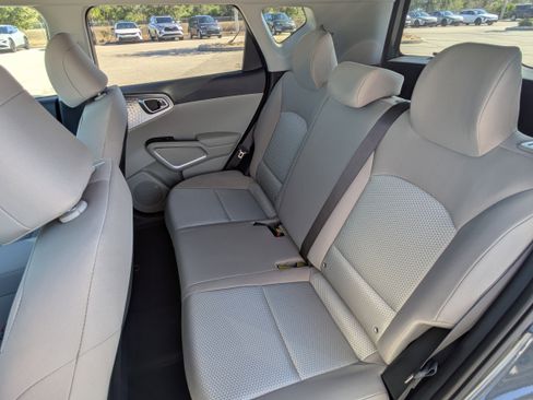New 2025 Kia Soul LX image 15