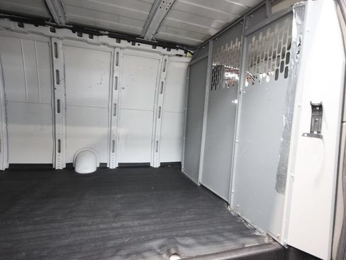 Used 2023 GMC Savana 2500 Extended RWD image 23