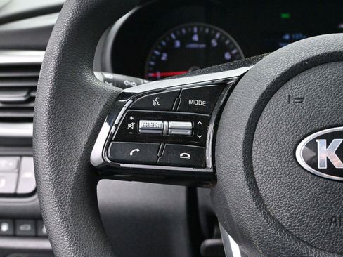 Used 2020 Kia Optima LX image 16