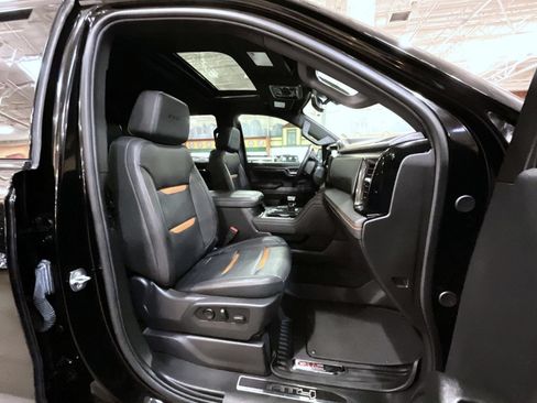 Certified 2024 GMC Sierra 1500 AT4 w/ Technology Package AWD/4WD image 15