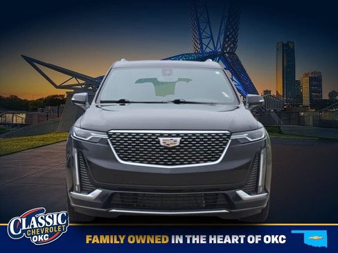 Used 2024 Cadillac XT6 Premium Luxury w/ LPO, Floor Liner Package AWD/4WD image 2