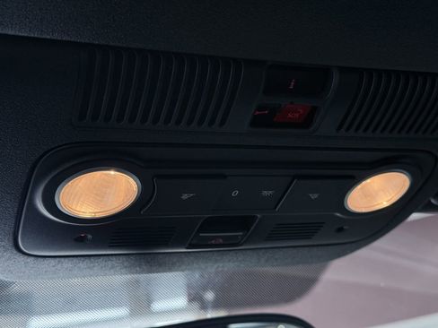 Used 2015 Volkswagen Beetle 1.8T image 42