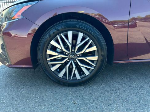 Used 2024 Nissan Altima 2.5 SV image 30