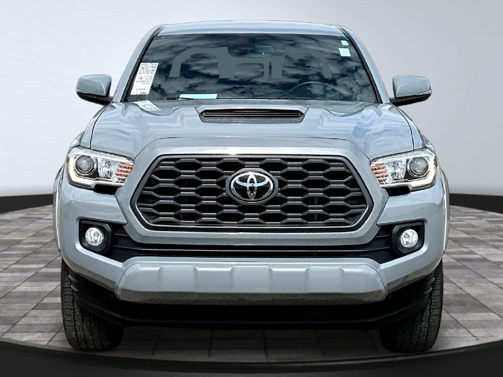 Used 2020 Toyota Tacoma 4x4 Double Cab image 2