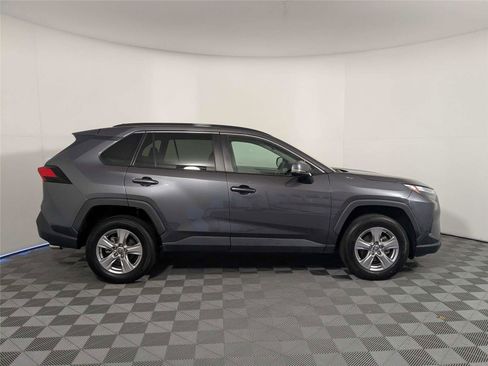 Certified 2023 Toyota RAV4 XLE w/ Convenience Package FWD image 5