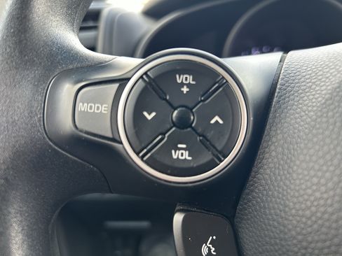 Used 2018 Kia Soul w/ Convenience Package FWD image 21