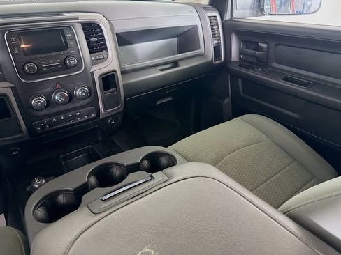 Used 2018 RAM 2500 Tradesman w/ Chrome Appearance Group image 22