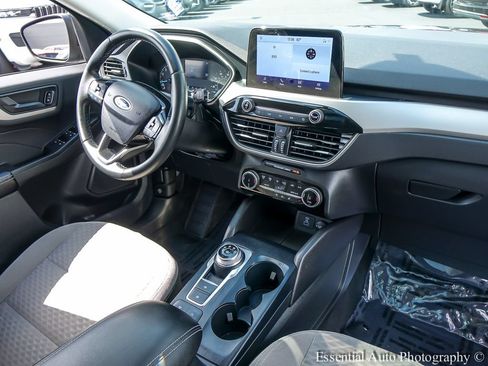 Used 2022 Ford Escape SE w/ SE Sport Appearance Package AWD/4WD image 24