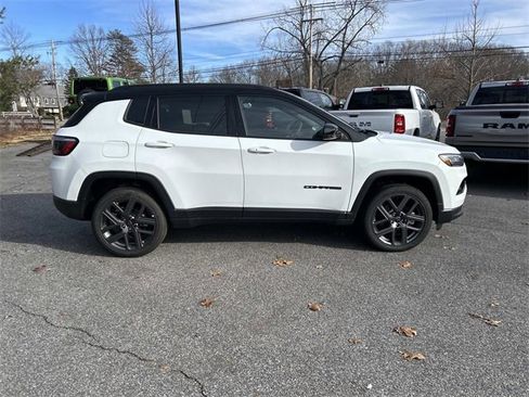 New 2026 Jeep Compass Limited image 2