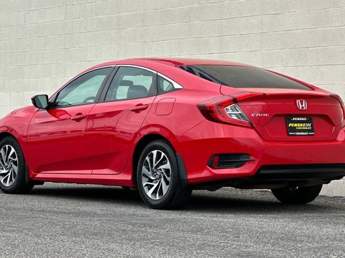 Used 2016 Honda Civic EX image 6