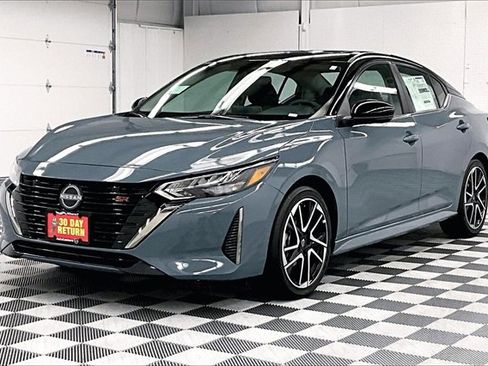 New 2025 Nissan Sentra SR w/ SR Premium Package image 2